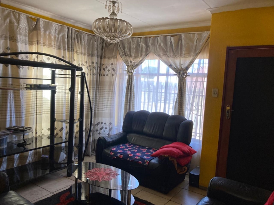 3 Bedroom Property for Sale in Zamdela Free State